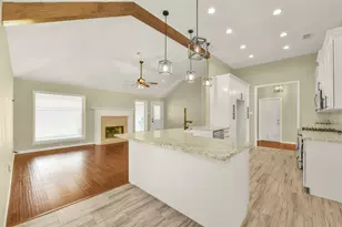 1205 Bayou Vista Dr, Deer Park, TX 77536 - Photo 8