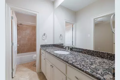 11207 Tramonto Drive, Houston, TX 77042 - Photo 8