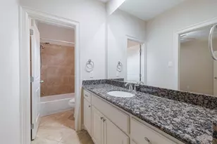 11207 Tramonto Dr, Houston, TX 77042 - Photo 8