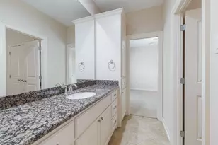 11207 Tramonto Dr, Houston, TX 77042 - Photo 10