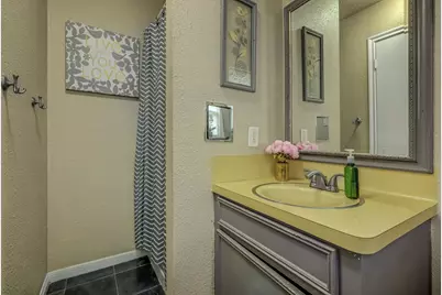 5230 Cripple Creek Court SE, Houston, TX 77017 - Photo 24