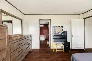 1886 County Rd 212, Angleton, TX 77515 - Photo 18