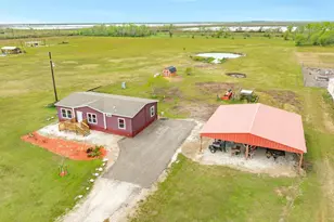 1886 County Rd 212, Angleton, TX 77515 - Photo 2