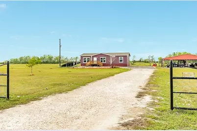 1886 County Road 212, Angleton, TX 77515 - Photo 1