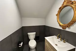 6835 Staffordshire St, Houston, TX 77030 - Photo 10