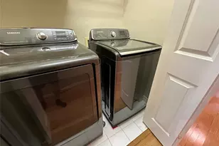 6835 Staffordshire St, Houston, TX 77030 - Photo 16