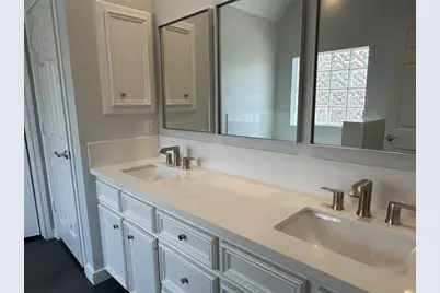 6835 Staffordshire Street, Houston, TX 77030 - Photo 12