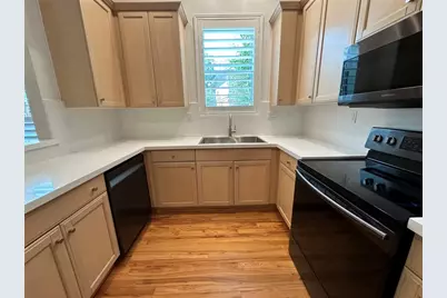 6835 Staffordshire Street, Houston, TX 77030 - Photo 8
