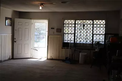 8437 Carolwood Drive, Houston, TX 77028 - Photo 4