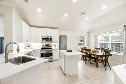 4039 Dell Lane, Missouri City, TX 77459 - Photo 10