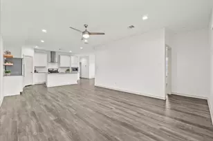 12820 Harlesden Ln, Houston, TX 77047 - Photo 16