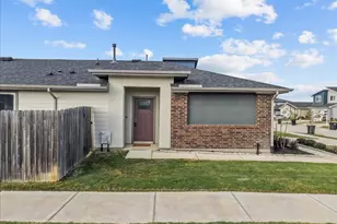 12820 Harlesden Ln, Houston, TX 77047 - Photo 2