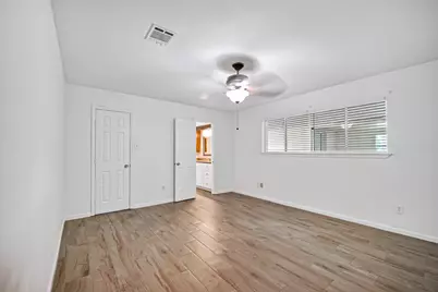10602 Sagewind Drive, Houston, TX 77089 - Photo 32