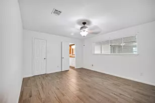 10602 Sagewind Dr, Houston, TX 77089 - Photo 32