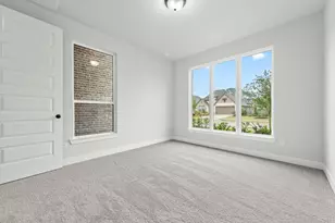 330 Mulberry Creek St, Conroe, TX 77304 - Photo 12