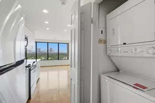 2001 Holcombe Blvd, Houston, TX 77030 - Photo 10