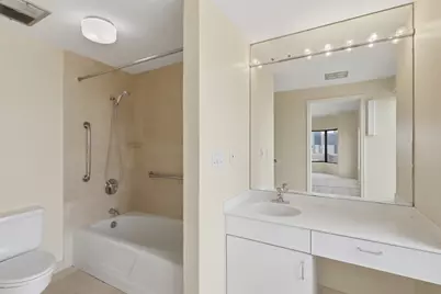 2001 Holcombe Boulevard #1501, Houston, TX 77030 - Photo 16