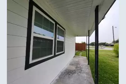 431 14th Avenue N, Texas City, TX 77590 - Photo 4