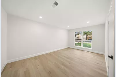 10622 Bordley Drive, Houston, TX 77042 - Photo 22