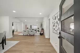 10622 Bordley Dr, Houston, TX 77042 - Photo 2