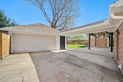 10622 Bordley Drive, Houston, TX 77042 - Photo 26