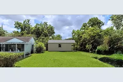 10022 Sierra Drive, Houston, TX 77051 - Photo 1