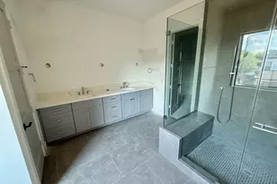 920 E 25th St, Houston, TX 77009 - Photo 10