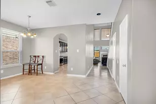 1302 S Maple Dr, Katy, TX 77493 - Photo 4
