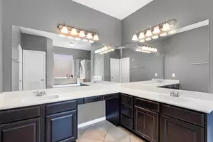 1302 S Maple Dr, Katy, TX 77493 - Photo 14