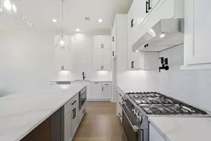 8707 Padua Ln, Houston, TX 77055 - Photo 24