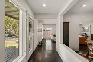 4374 Harvest Ln, Houston, TX 77004 - Photo 10