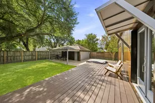 4374 Harvest Ln, Houston, TX 77004 - Photo 42