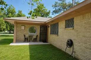 3811 Cedar St, Damon, TX 77430 - Photo 6