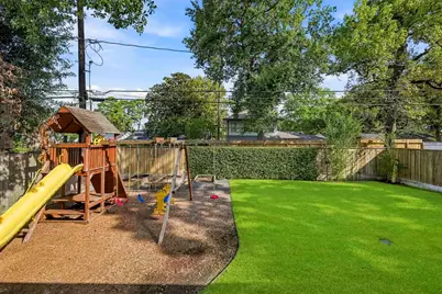 1554 Sue Barnett Drive, Houston, TX 77018 - Photo 30