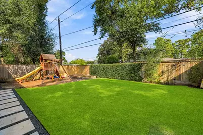 1554 Sue Barnett Drive, Houston, TX 77018 - Photo 32