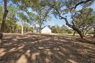 107 Woodland Creek Ln, La Grange, TX 78945 - Photo 34