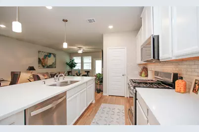 108 Clay Creek Lane, Conroe, TX 77316 - Photo 12