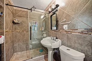 810 Creager St, Houston, TX 77034 - Photo 18