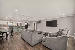 810 Creager St, Houston, TX 77034 - Photo 10
