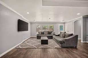 810 Creager St, Houston, TX 77034 - Photo 8