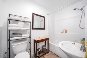 222 E James St, Baytown, TX 77520 - Photo 30