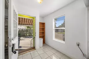 222 E James St, Baytown, TX 77520 - Photo 38