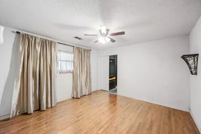 222 E James Street, Baytown, TX 77520 - Photo 24