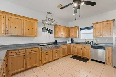 2416 Highway 87, Gilchrist, TX 77617 - Photo 10