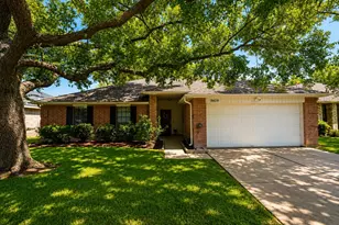 13626 Wheatbridge Dr, Houston, TX 77041 - Photo 2