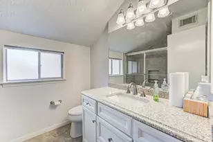 3334 Spring Valley Rd, Houston, TX 77080 - Photo 30