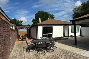 13043 Bacard Ln, Houston, TX 77099 - Photo 18