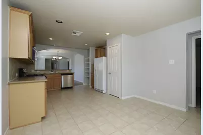 718 Sun Lodge Drive, Houston, TX 77073 - Photo 6