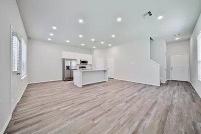 1410 Glenoaks Drive, Conroe, TX 77385 - Photo 4