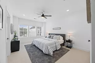 324 Neyland St, Houston, TX 77022 - Photo 18